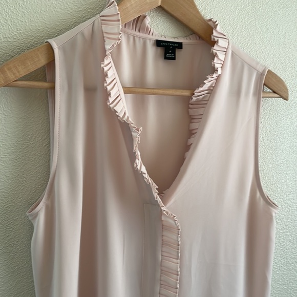 Ann Taylor Women’s pink sleeveless blouse | size medium - Picture 3 of 6